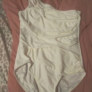 One shoulder swimsuit